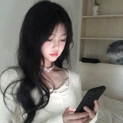 笼中女